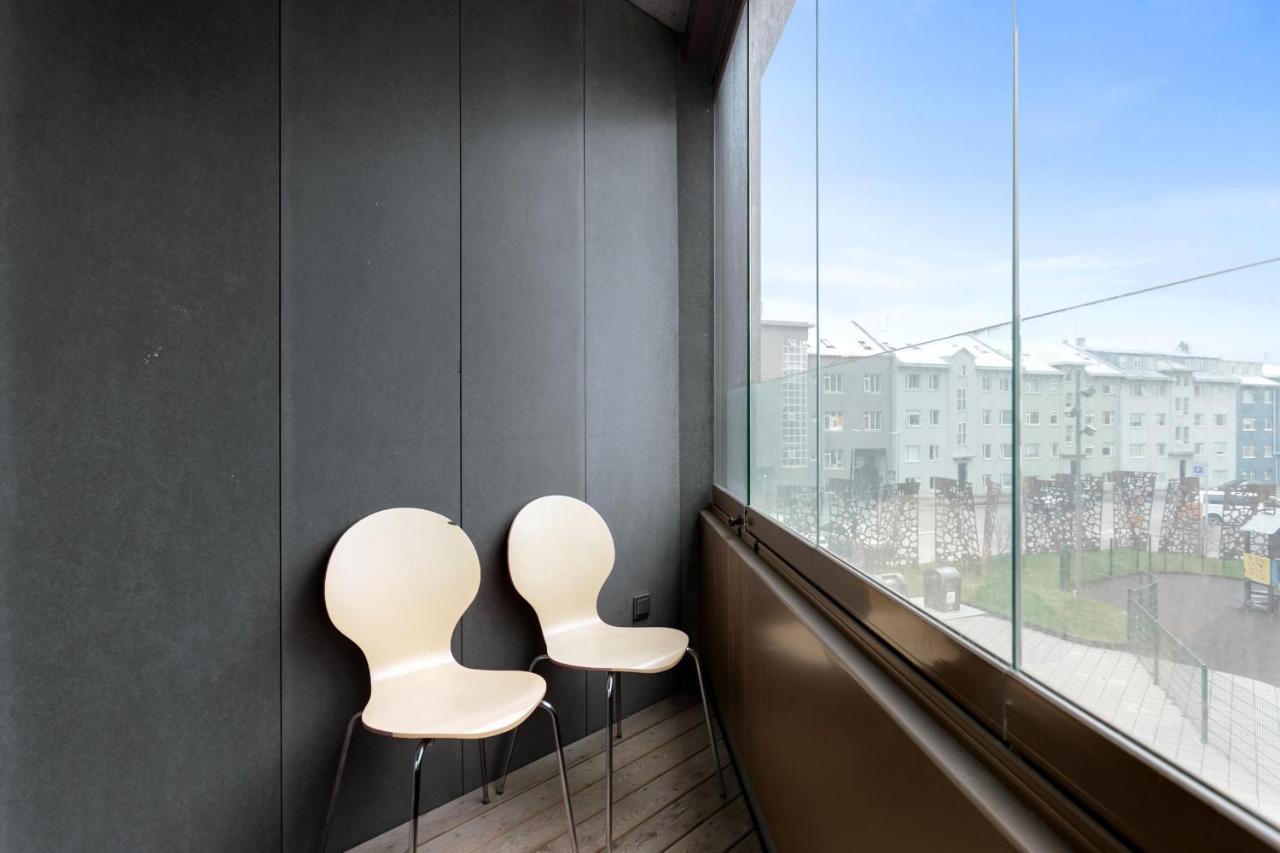 Tower Apartments Reykjavík Buitenkant foto